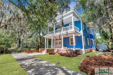 916 E Henry St, Savannah, GA 31401 - photo 3