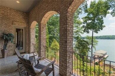 There are 15 exterior arches with accents of rock,