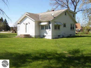 115 Saginaw St, Au Gres, MI 48703 - photo 3