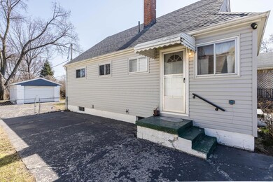 62 Florence Ave-24