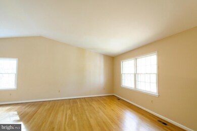 12305 Running Deer Rd, Manassas, VA 20112 - photo 4