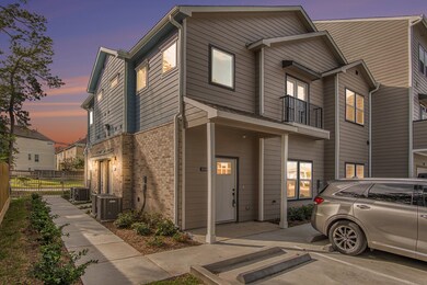 5262 Ella Blvd unit 100, Houston, TX 77018 - photo 2