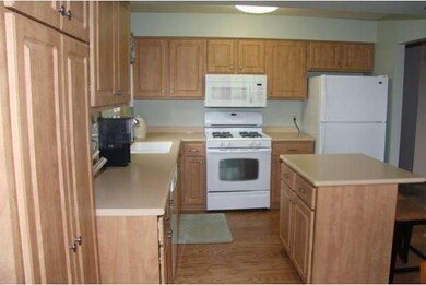 REMODELED KITCHEN! Perfect for entertaining