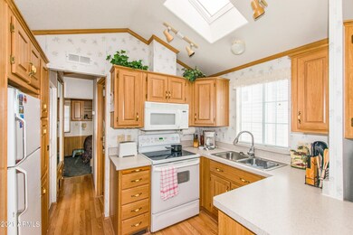 05 Kitchen