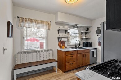 3118 9 1 2 St, Rock Island, IL 61201 - photo 6