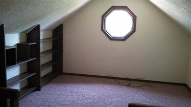 2108 W Jackson St, Bolivar, MO 65613 - photo 4