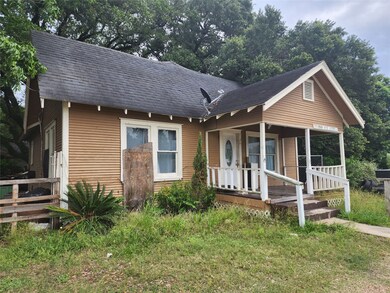 2809 Avenue F, Bay City, TX 77414 - photo 2