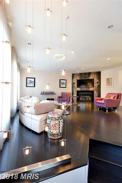 11415 Hollowstone Dr, Rockville, MD 20852 - photo 4