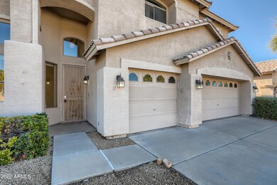 6-870692533-04 Exterior Front Entry