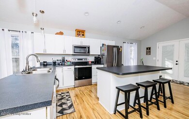 460 Cs-2015, Lebanon Junction, KY 40150 - photo 4