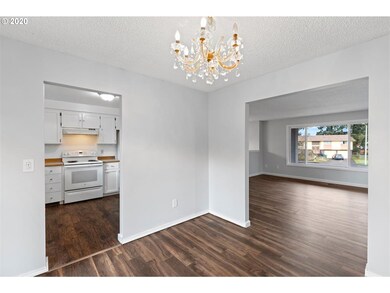 614 SW 19th Cir, Troutdale, OR 97060 - photo 5