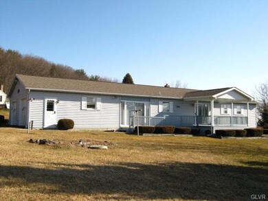 515 Fawn Ln, Tamaqua, PA 18252 - photo 2
