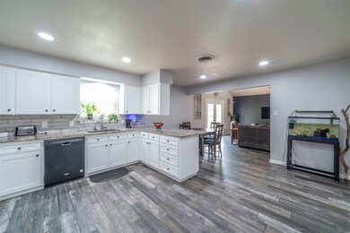 603 State St, Weatherford, TX 76086 - photo 7