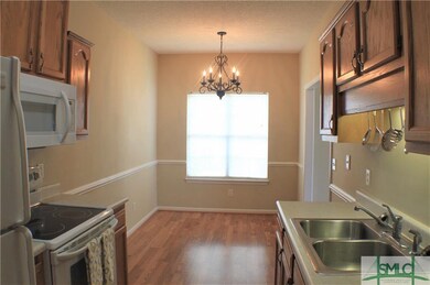 Convenient well equipped kitchen