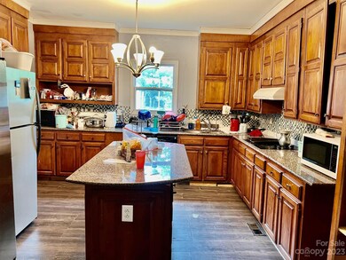 235 Fayetteville Ave unit 24, Statesville, NC 28677 - photo 3