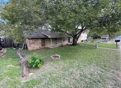 8208 Downe Dr, Fort Worth, TX 76108 - photo 4