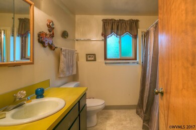 30988 S Wright Rd, Molalla, OR 97038 - photo 6