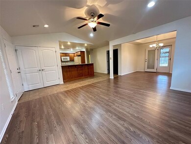 1922 River Birch Dr, Shawnee, OK 74804 - photo 4