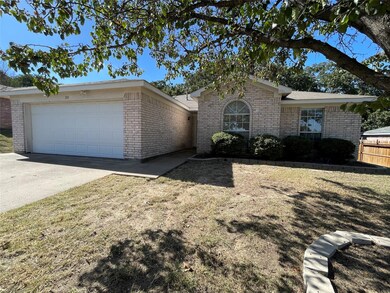 333 Pecos Dr, Weatherford, TX 76086 - photo 2