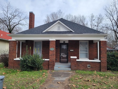 207 S Highland St, Paris, TN 38242 - photo 2