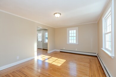 70 Archer St, Pawtucket, RI 02861 - photo 4
