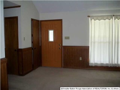 Den/front entrance