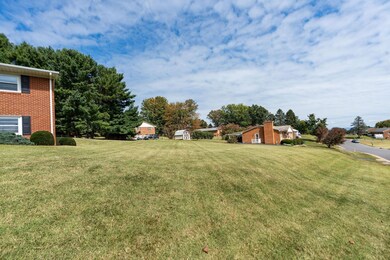 116 Fox Hill Dr, Staunton, VA 24401 - photo 2