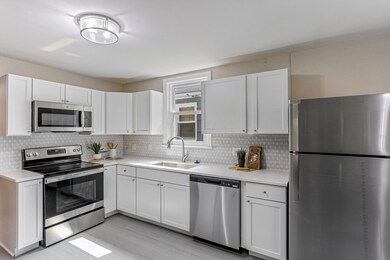 815 E Deshler Ave, Columbus, OH 43206 - photo 7