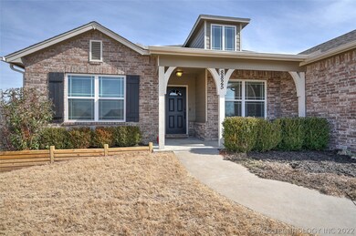 8825 S 256th East Ave, Broken Arrow, OK 74014 - photo 2