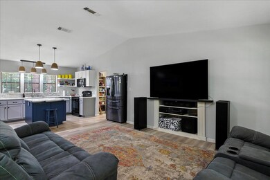 525 Tharpe Cir, Quincy, FL 32351 - photo 5