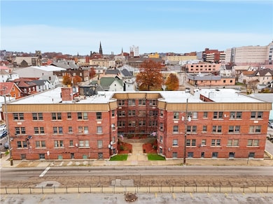 325 W Jefferson St, Butler, PA 16001 - photo 2