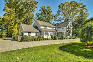 204 Parade Hill Rd, New Canaan, CT 06840 - photo 2