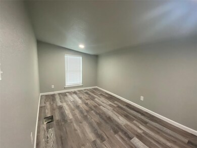 101 Lane Ave unit 3, Cleburne, TX 76033 - photo 6