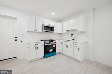 718 Spruce St, Camden, NJ 08103 - photo 3