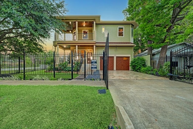 Large gated driveway.