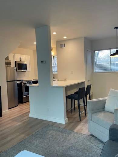 1714 Enfield Rd unit 107, Austin, TX 78703 - photo 4