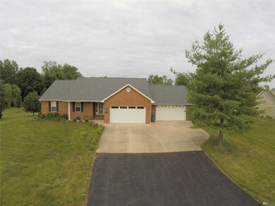 5822 Country Side Ln, Freeburg, IL 62243 - photo 6