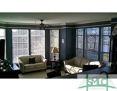 Living Room. Spacious living room with Bay Windows