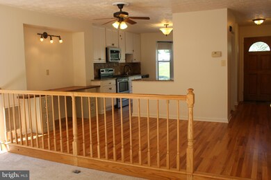 12019 Winding Creek Way, Germantown, MD 20874 - photo 7