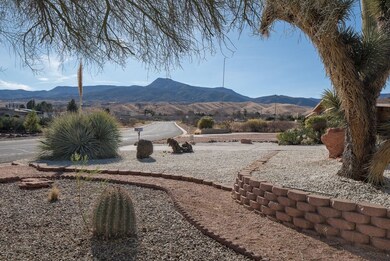 Front Yard_Mingus Mt. View