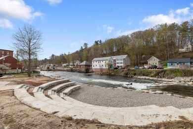 400 Central St unit 3, Franklin, NH 03235 - photo 6