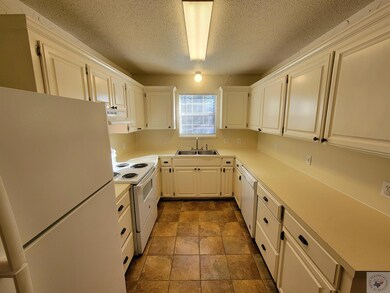 3904-3906 Wren Rowe Dr, Texarkana, TX 75503 - photo 6