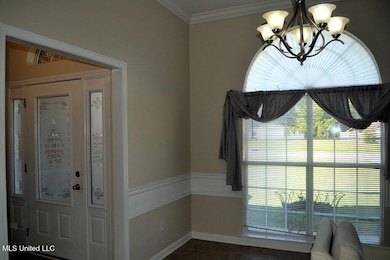 Foyer & Dining