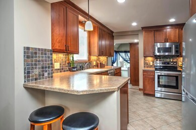 163 S Algonquin Ave, Columbus, OH 43204 - photo 3