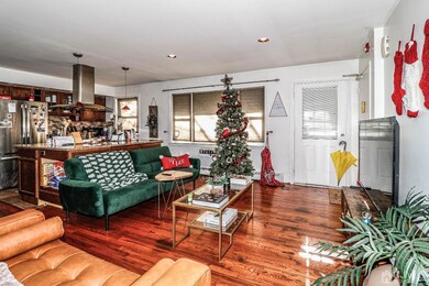 55 Gill Ln unit 21, Iselin, NJ 08830 - photo 3