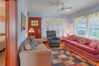 7 W Old Orchard Ave, Old Orchard Beach, ME 04064 - photo 6