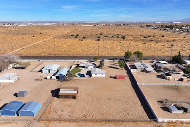 41331 20th St W, Palmdale, CA 93551 - photo 5