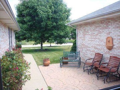 3815 Mallard Ln, Naperville, IL 60564 - photo 3