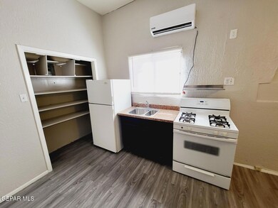 1111 N Cotton St unit G, El Paso, TX 79902 - photo 4