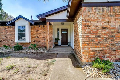 2816 Cross Timber Rd, Burleson, TX 76028 - photo 3